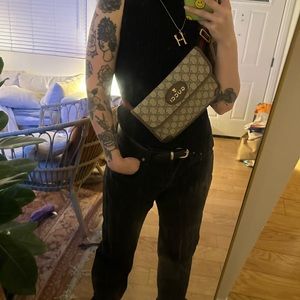 NEO VINTAGE GUCCI BELT BAG BRAND NEW